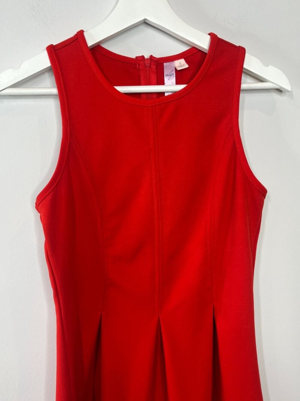 Alya Dress Womens Small Red Fit Flare Pleated Sleeveless Career Party - Picture 2 of 12